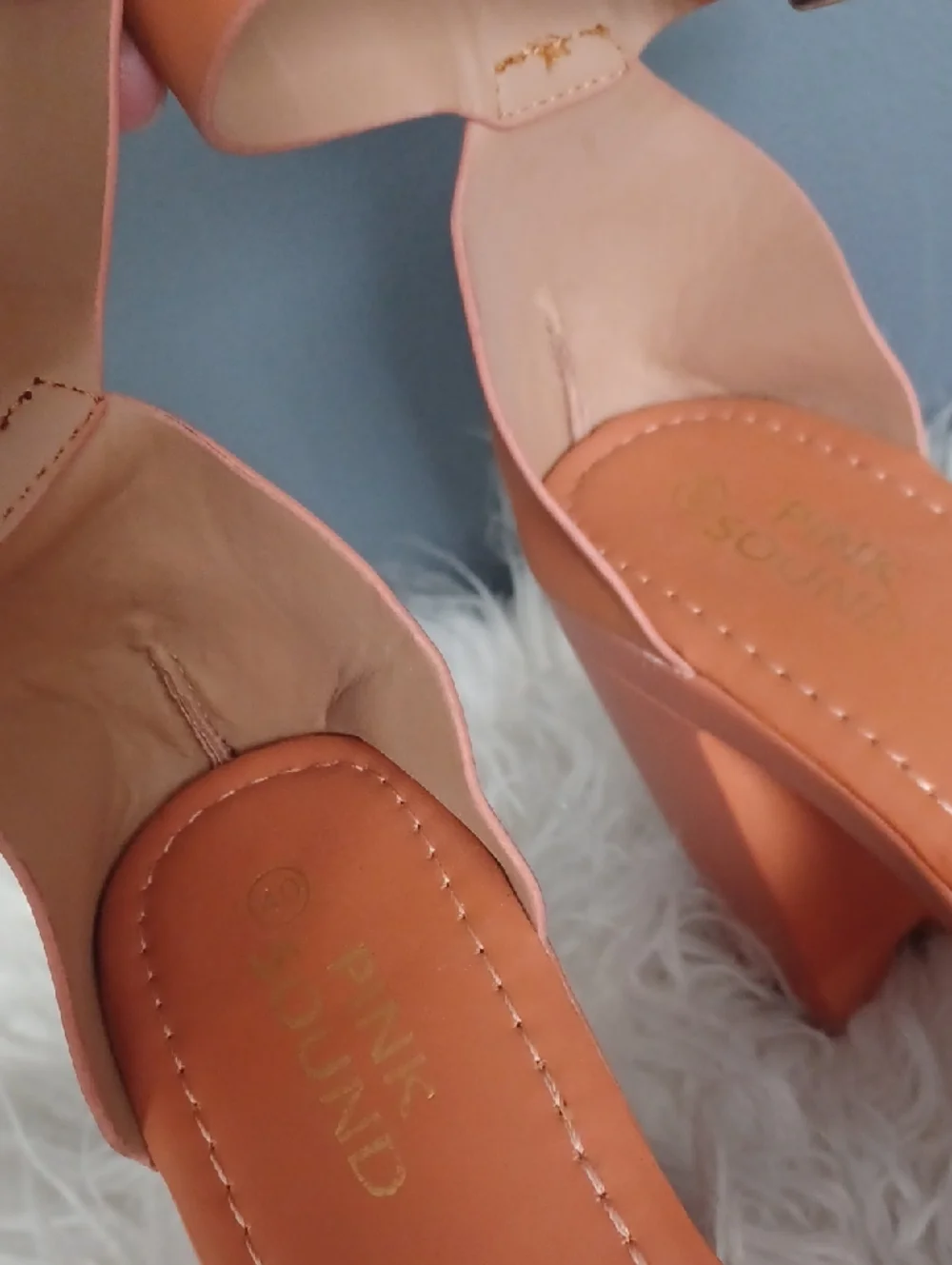Feather Lightweight Platform Sandals